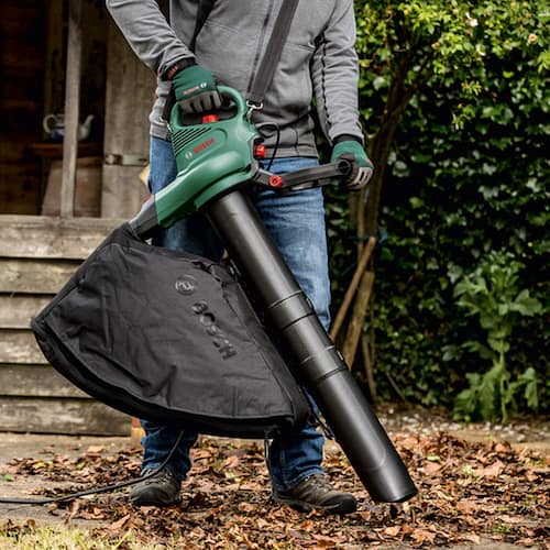 Sopladores de hojas inalámbricos soplador de hojas eléctrico inalámbrico de  mano en trabajos de jardinería de otoño en un jardín